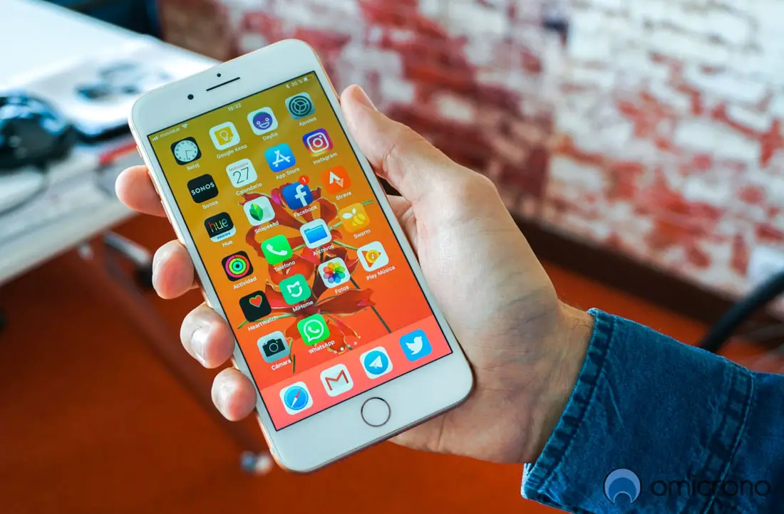 Apple analiza permitir borrar las apps de fábrica del iPhone