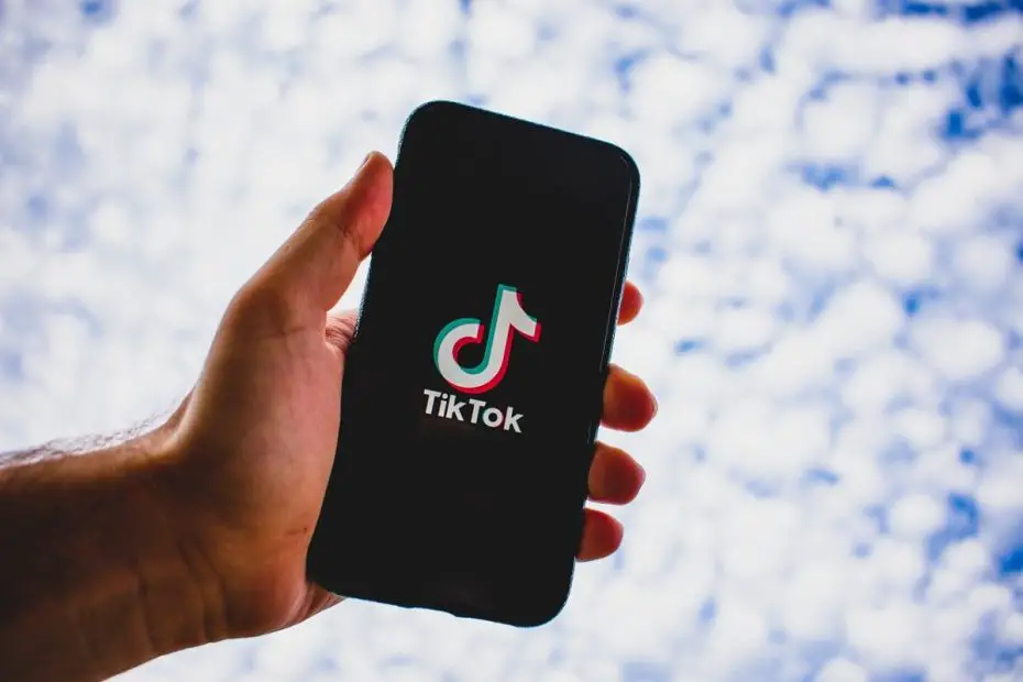 ¿Cómo agregar transiciones en TikTok?